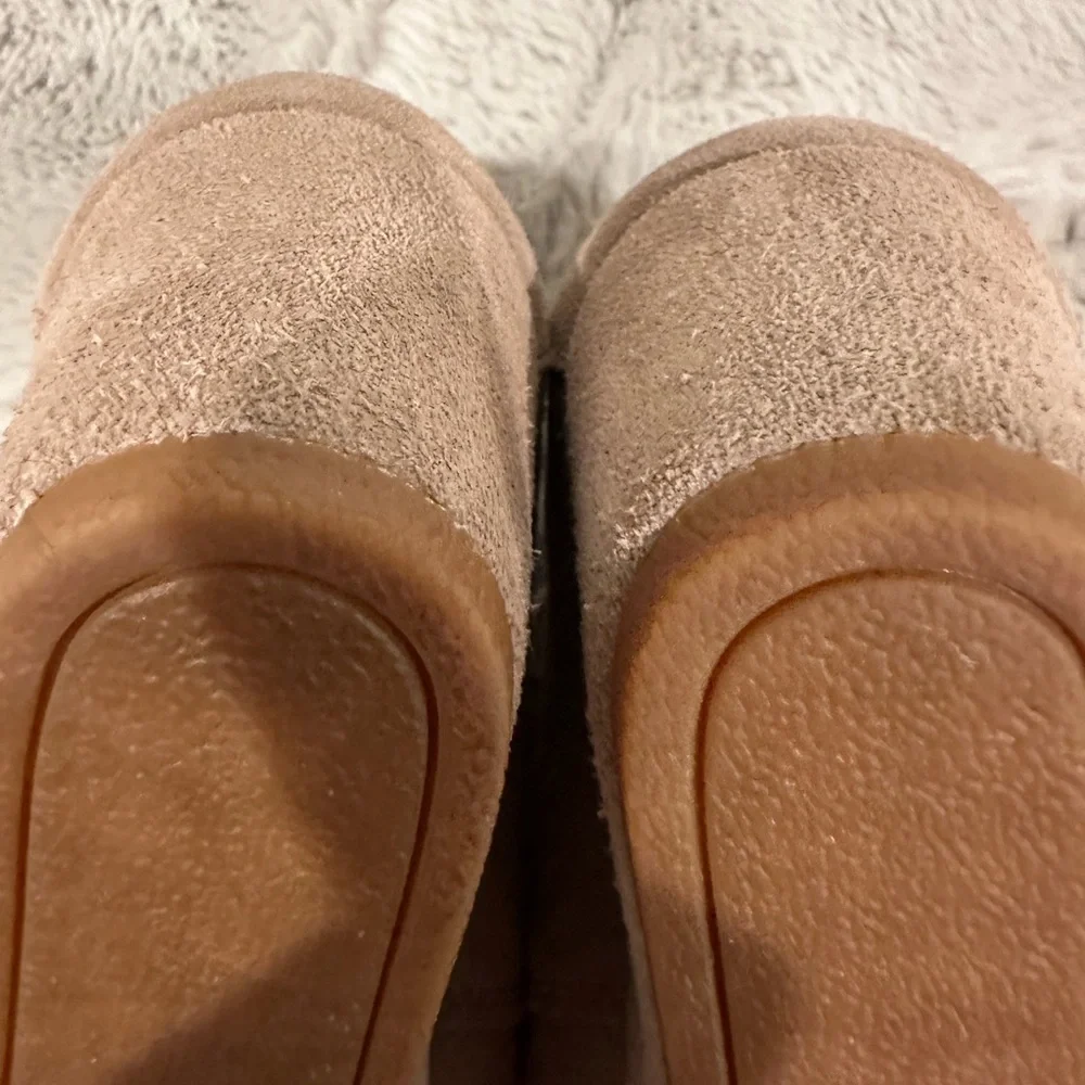 TOMS Desert Wedge Suede Booties Beige Lace Up Boho Ankle Boots 8.5